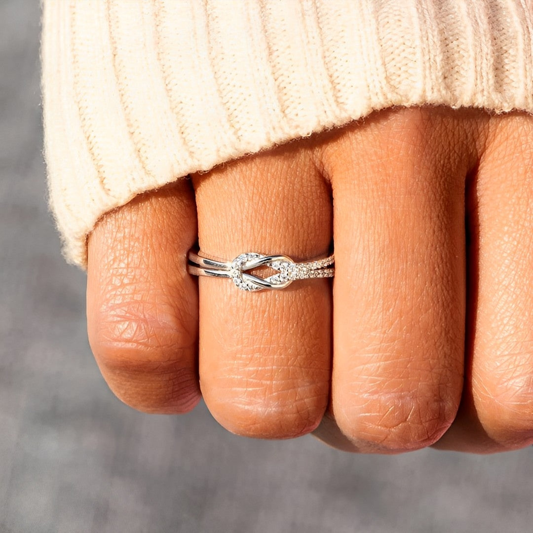 EVERLASTING BOND MATCHING SQUARE KNOT RING