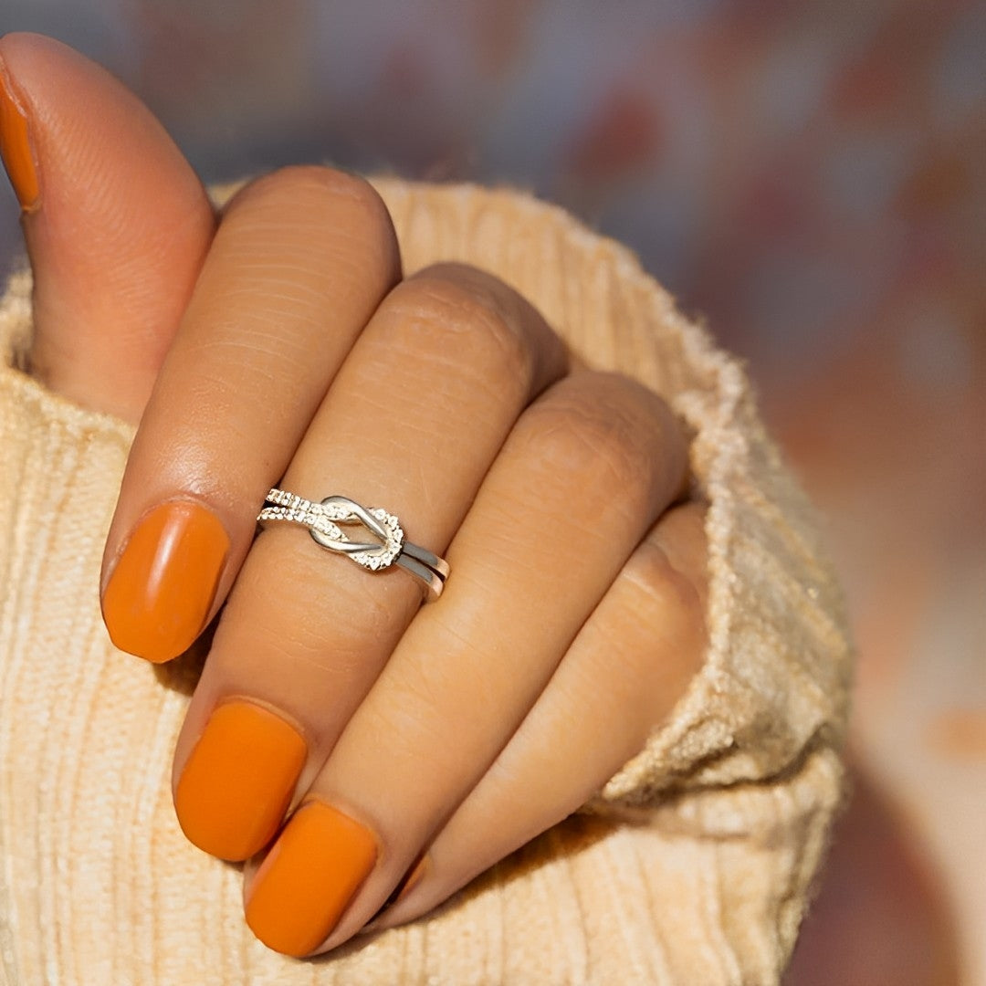 EVERLASTING BOND MATCHING SQUARE KNOT RING